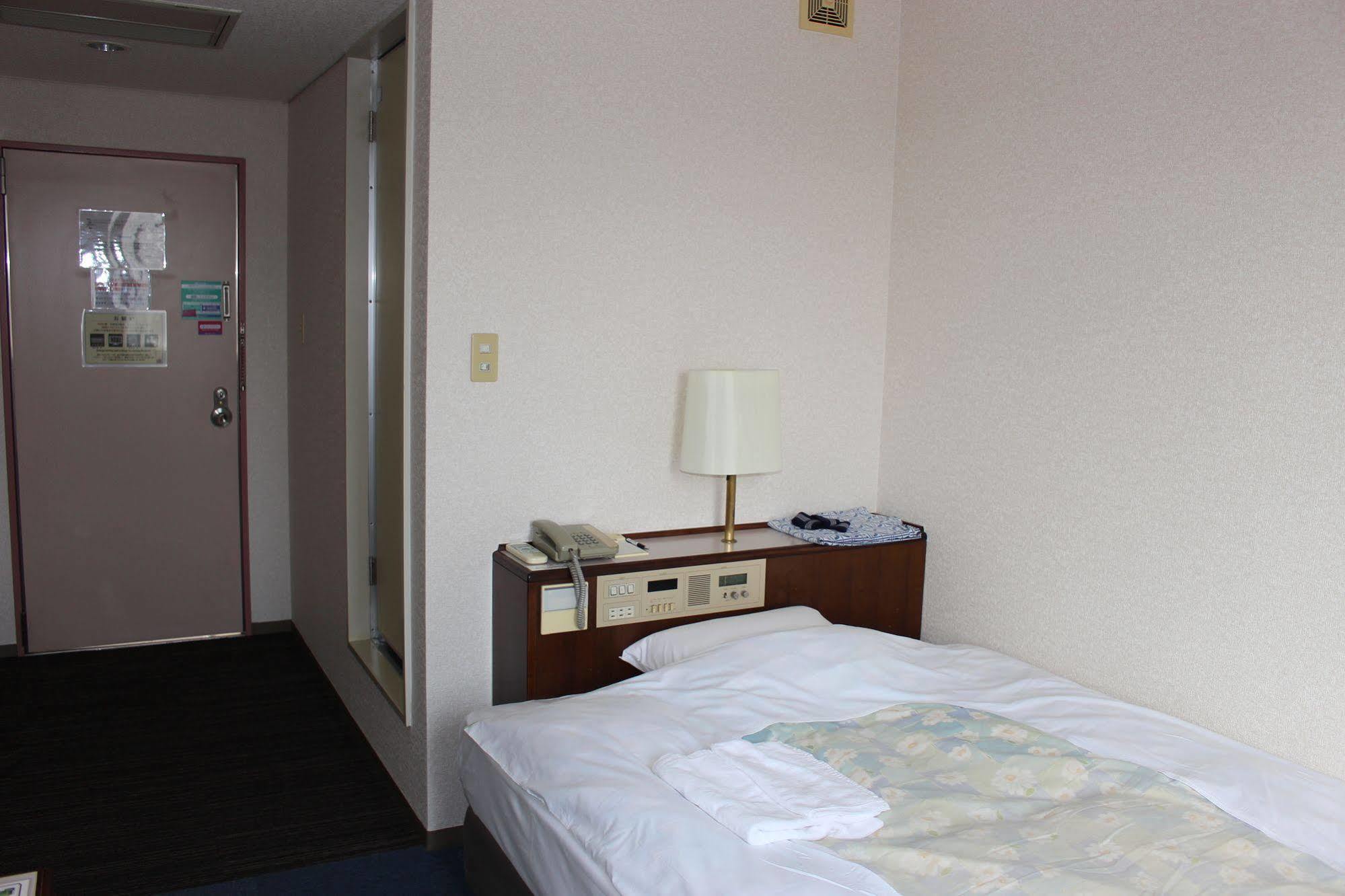 Hotel Higashihiroshima Hills Saijo Экстерьер фото